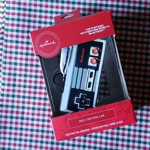 Hallmark 2020 Ornament NINTENDO NES CONTROLLER